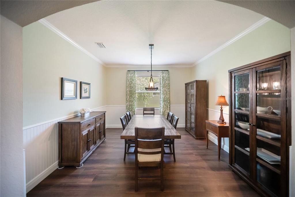 For Sale: $1,150,000 (6 beds, 5 baths, 4403 Square Feet)