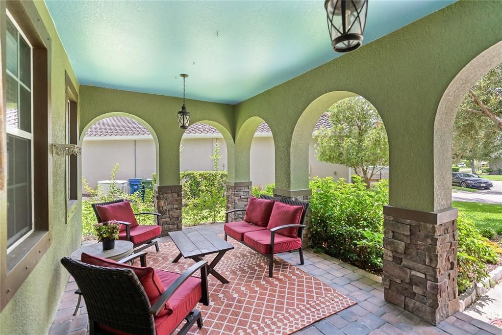 For Sale: $1,150,000 (6 beds, 5 baths, 4403 Square Feet)