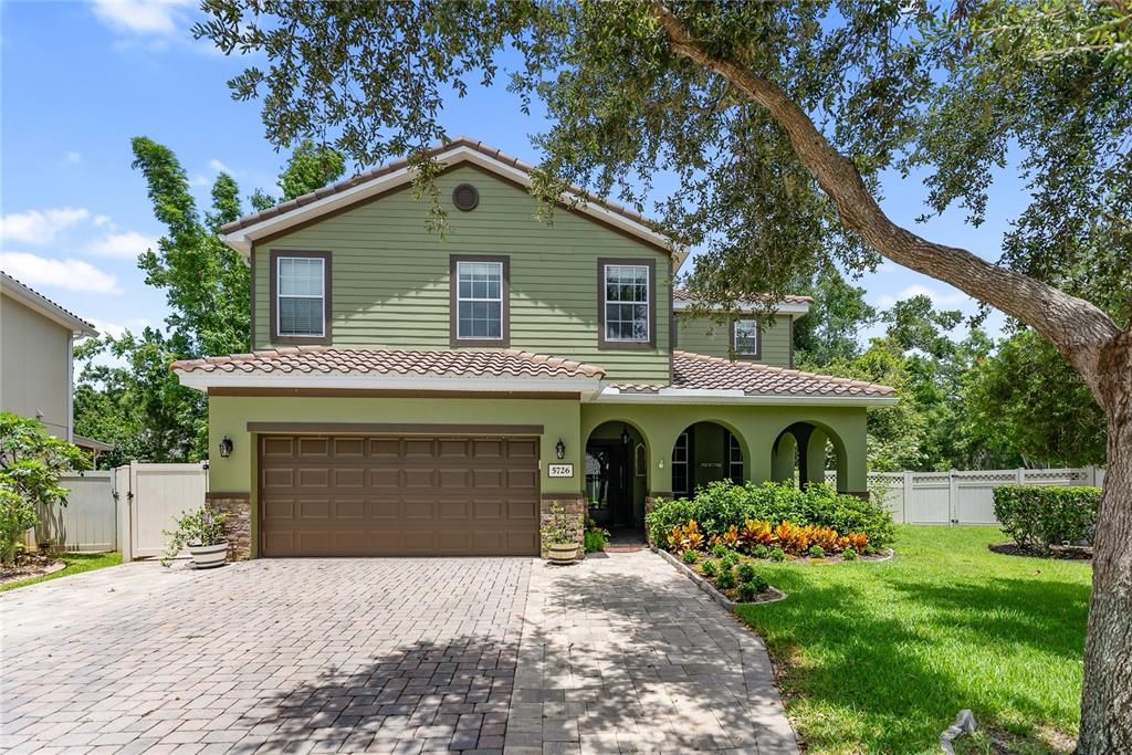 For Sale: $1,150,000 (6 beds, 5 baths, 4403 Square Feet)