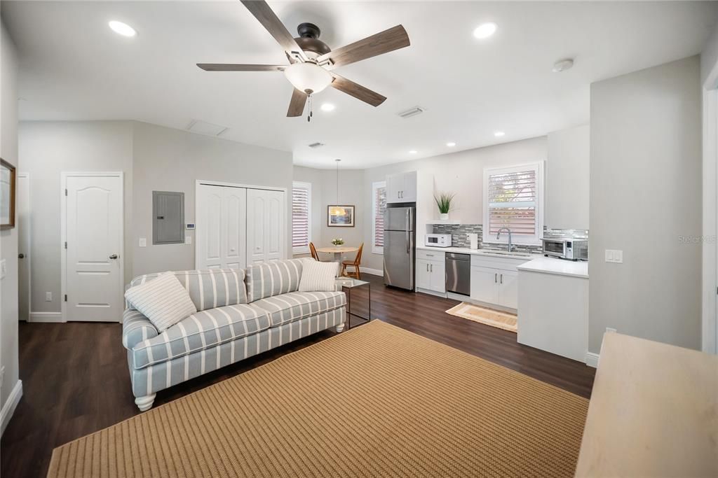 For Sale: $1,150,000 (6 beds, 5 baths, 4403 Square Feet)