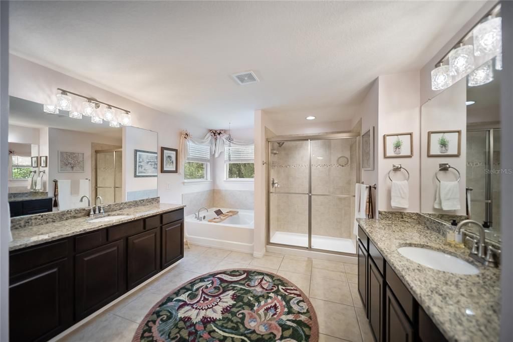 For Sale: $1,150,000 (6 beds, 5 baths, 4403 Square Feet)