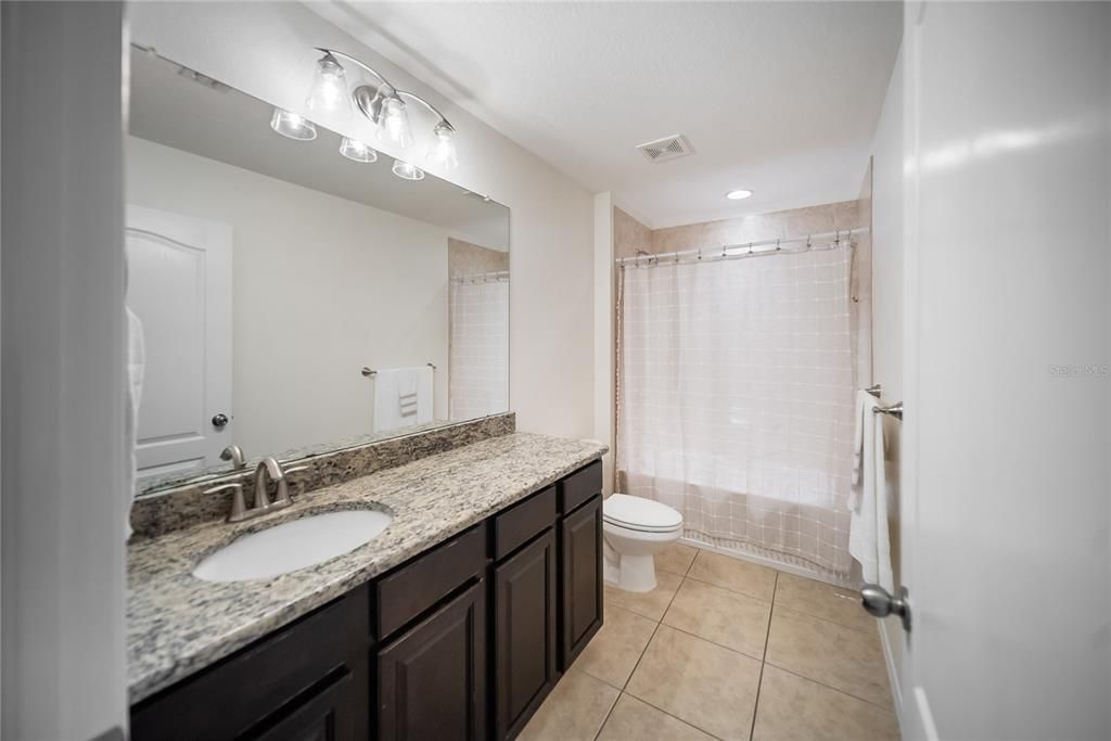 For Sale: $1,150,000 (6 beds, 5 baths, 4403 Square Feet)