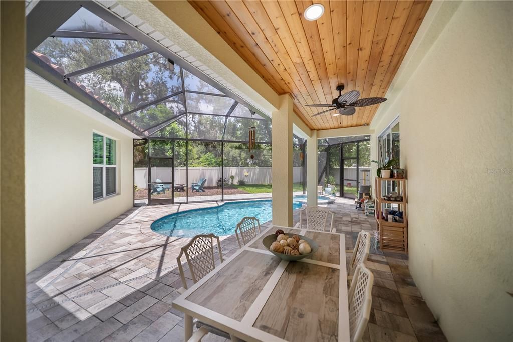 For Sale: $1,150,000 (6 beds, 5 baths, 4403 Square Feet)