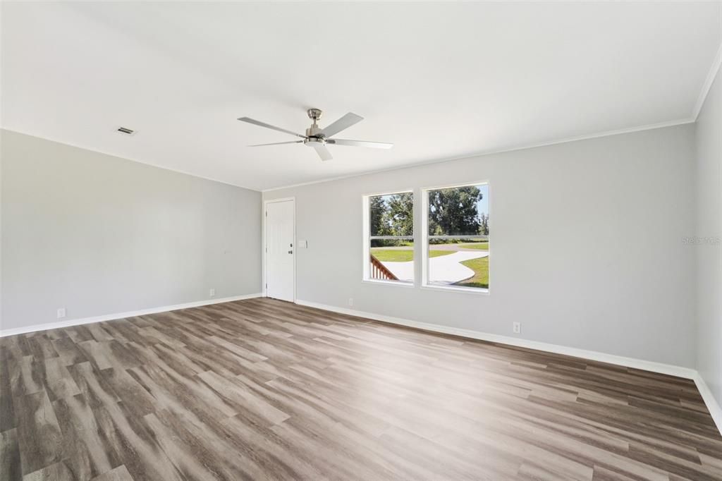 For Sale: $335,000 (4 beds, 2 baths, 1680 Square Feet)