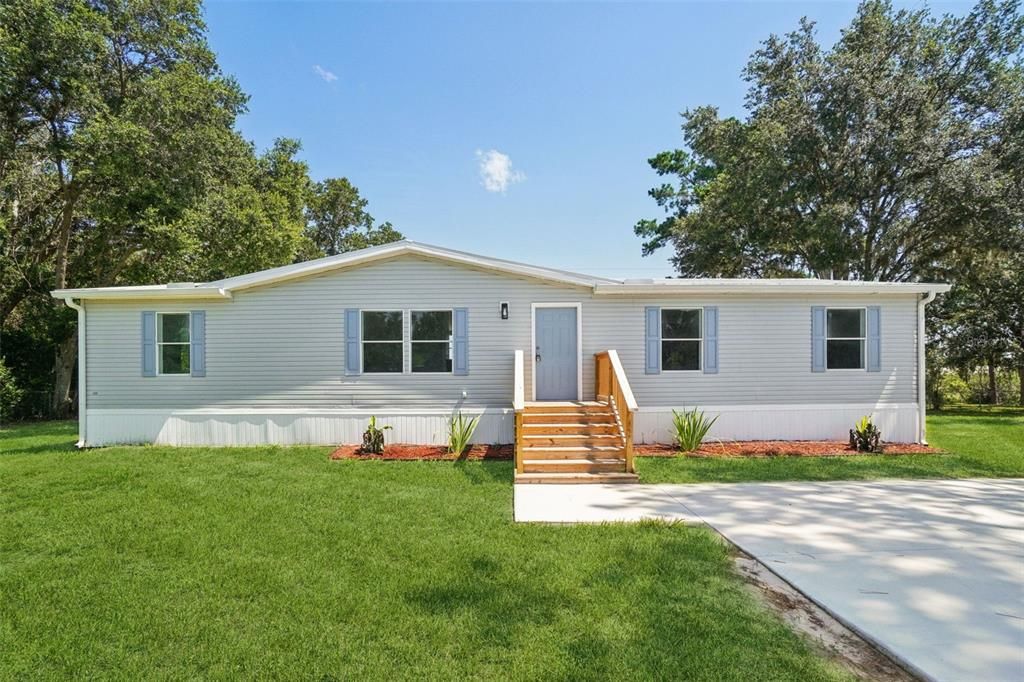 For Sale: $335,000 (4 beds, 2 baths, 1680 Square Feet)