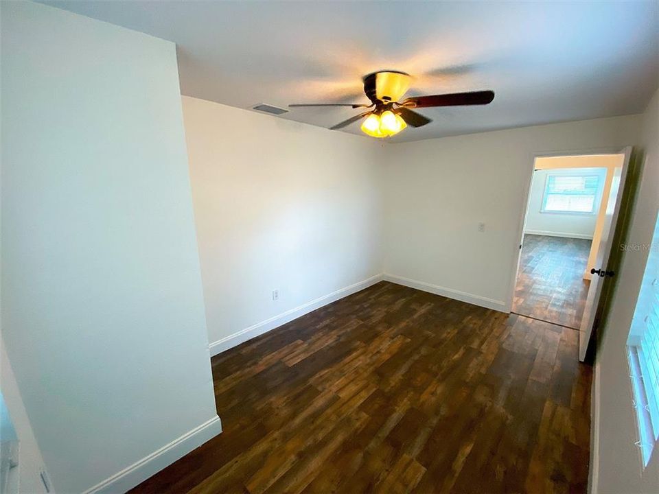 На продажу: $299,000 (4 спален, 2 ванн, 1638 Квадратных фут)