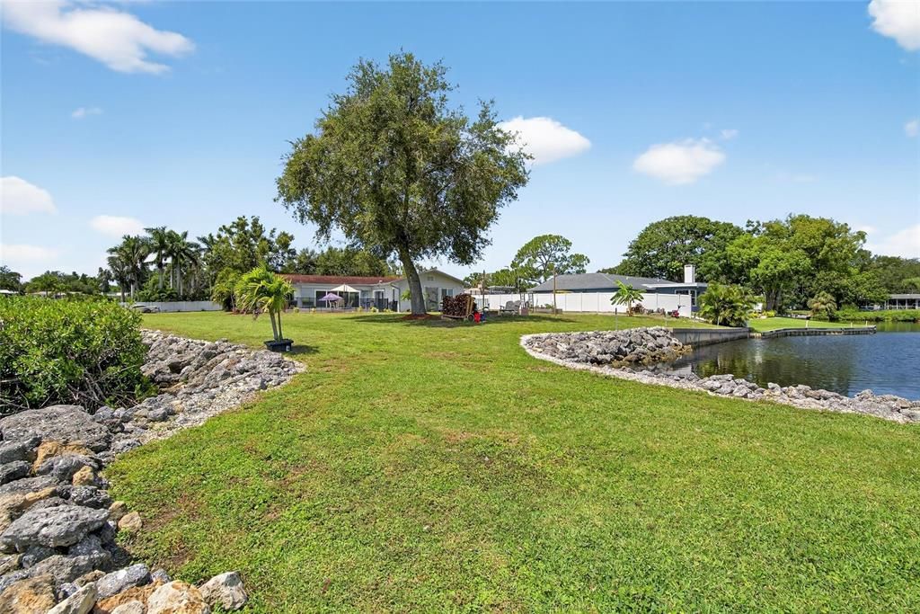 На продажу: $1,199,999 (4 спален, 2 ванн, 2020 Квадратных фут)