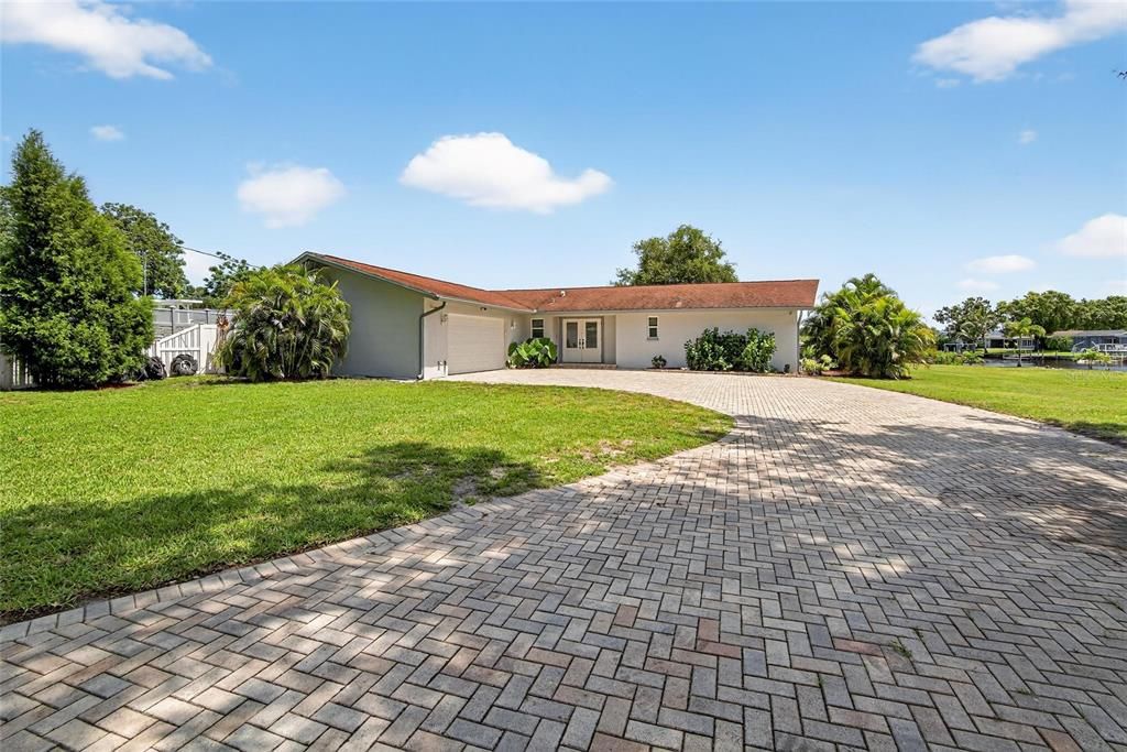 На продажу: $1,199,999 (4 спален, 2 ванн, 2020 Квадратных фут)