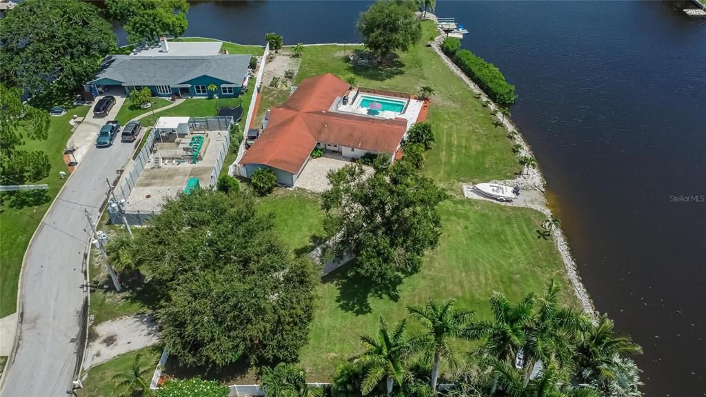 На продажу: $1,199,999 (4 спален, 2 ванн, 2020 Квадратных фут)