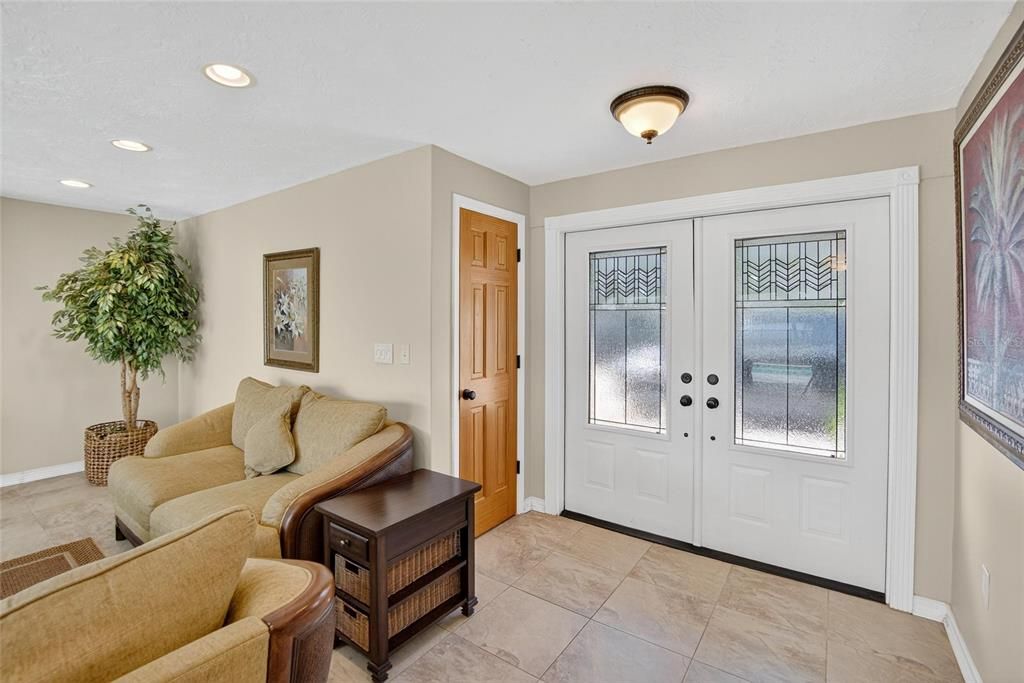 На продажу: $1,199,999 (4 спален, 2 ванн, 2020 Квадратных фут)