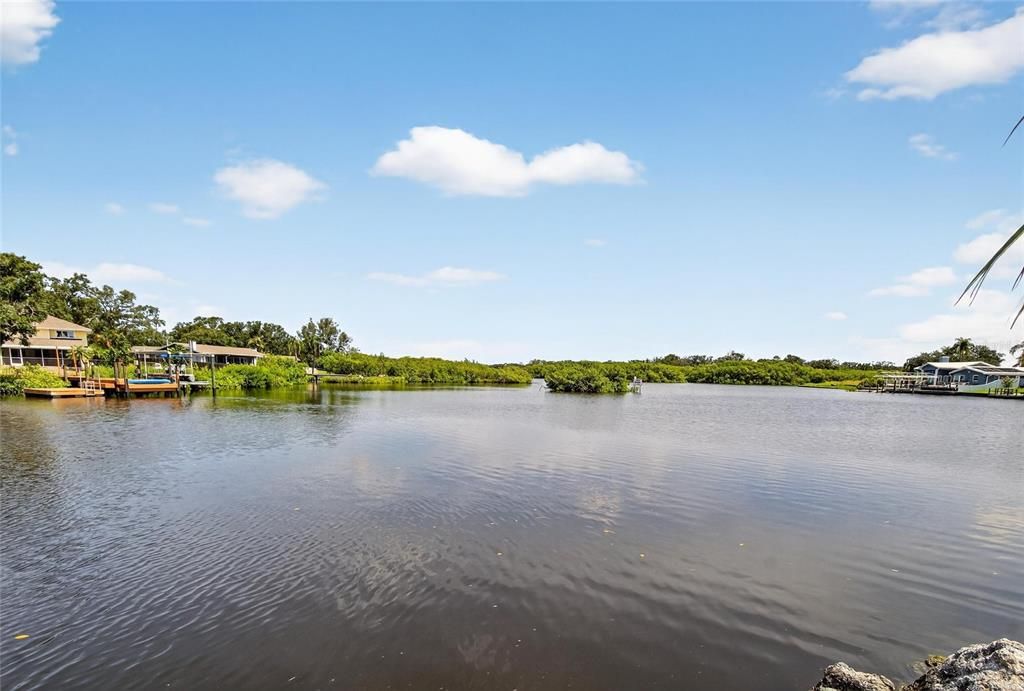 На продажу: $1,199,999 (4 спален, 2 ванн, 2020 Квадратных фут)