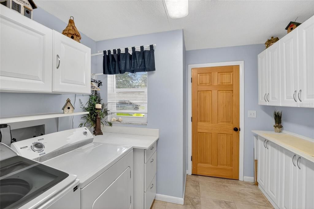 На продажу: $1,199,999 (4 спален, 2 ванн, 2020 Квадратных фут)