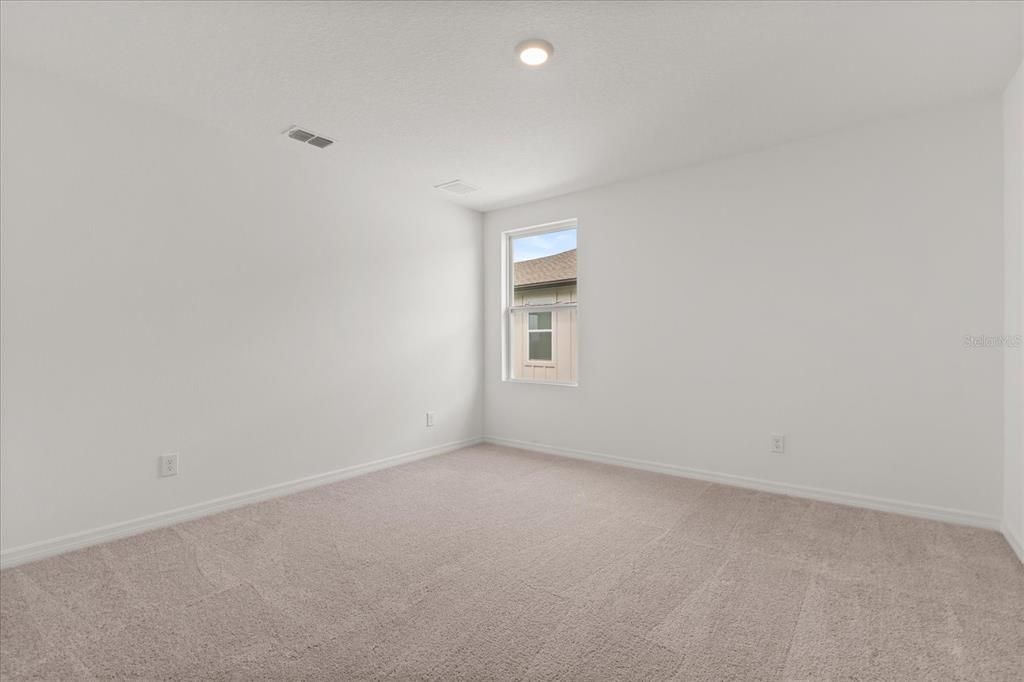 Upstairs Bedroom 5