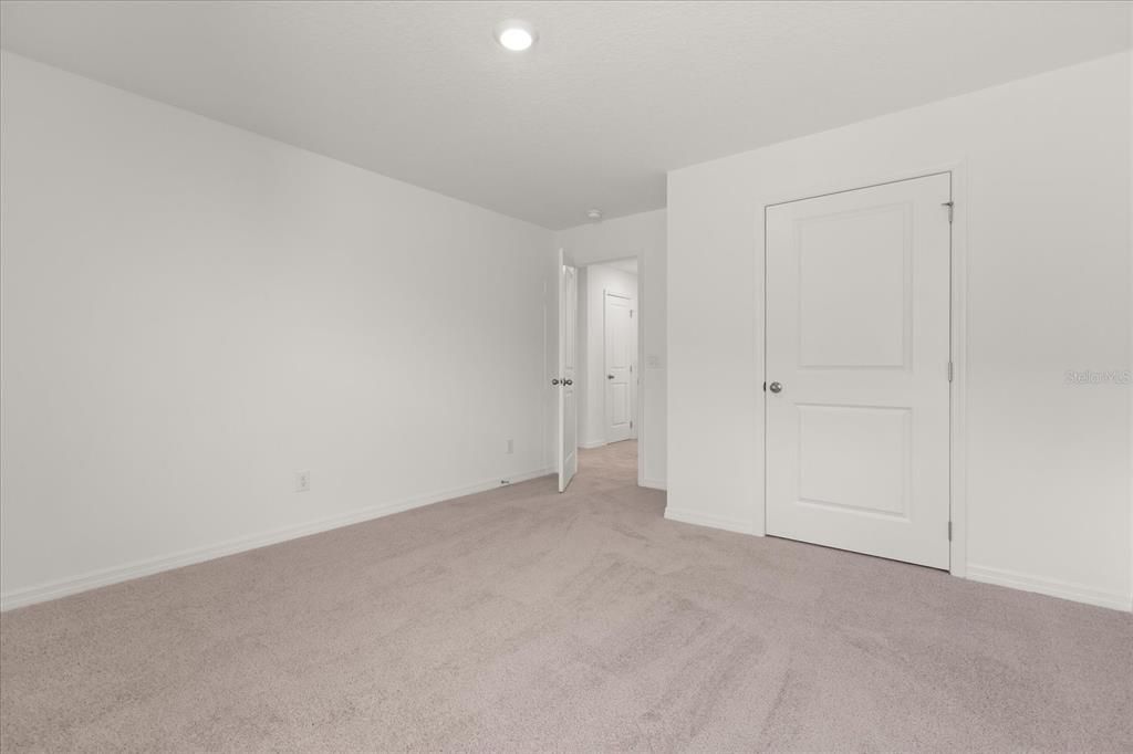 Upstairs Bedroom 5