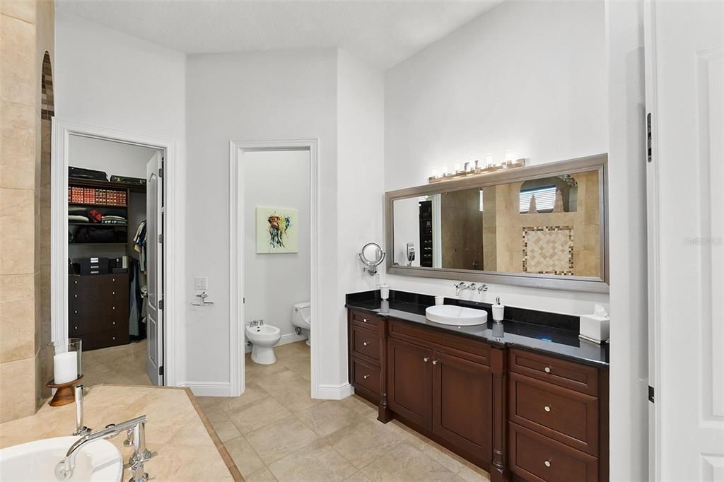 For Sale: $3,775,000 (4 beds, 4 baths, 6054 Square Feet)