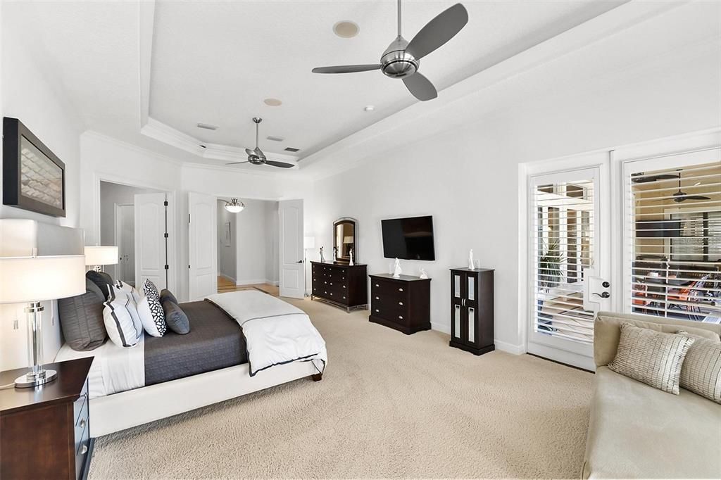 For Sale: $3,775,000 (4 beds, 4 baths, 6054 Square Feet)