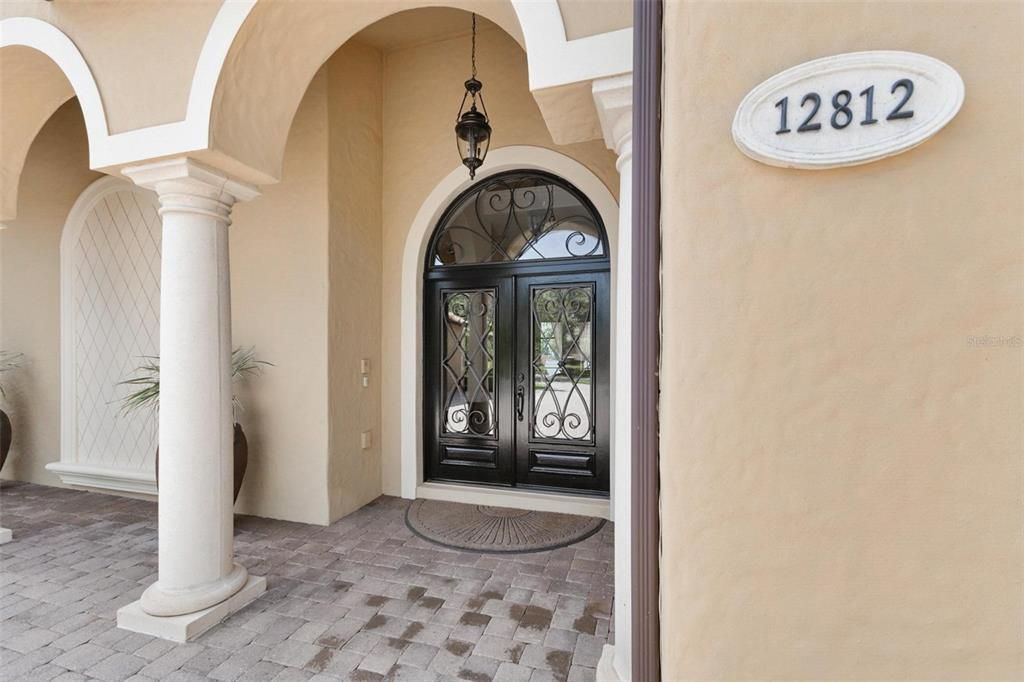 For Sale: $3,775,000 (4 beds, 4 baths, 6054 Square Feet)