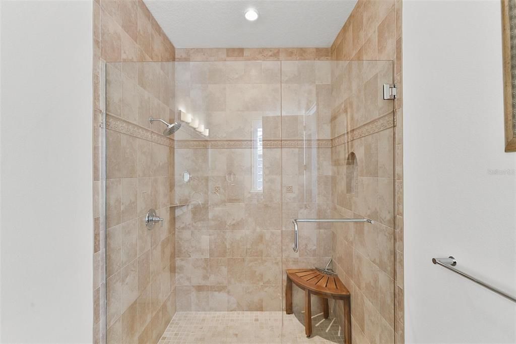 For Sale: $3,775,000 (4 beds, 4 baths, 6054 Square Feet)