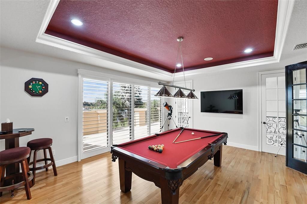 For Sale: $3,775,000 (4 beds, 4 baths, 6054 Square Feet)