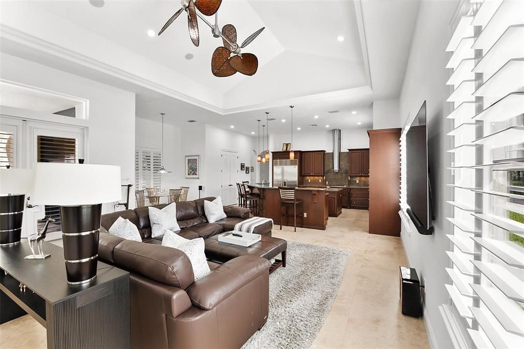 For Sale: $3,775,000 (4 beds, 4 baths, 6054 Square Feet)