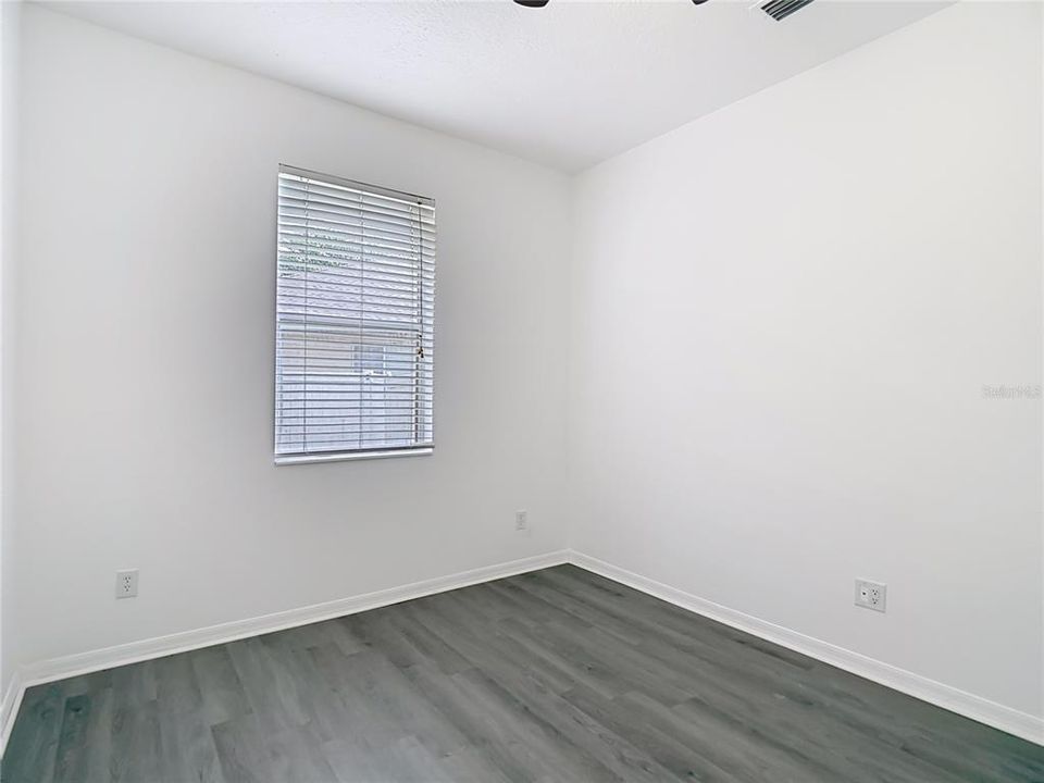 En Venta: $402,000 (4 camas, 3 baños, 2140 Pies cuadrados)