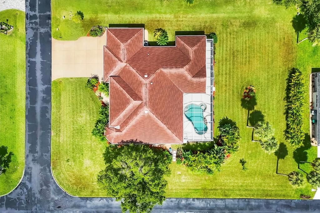 DIRECT OVERHEAD AERIAL OF HOME AD PROPERTY