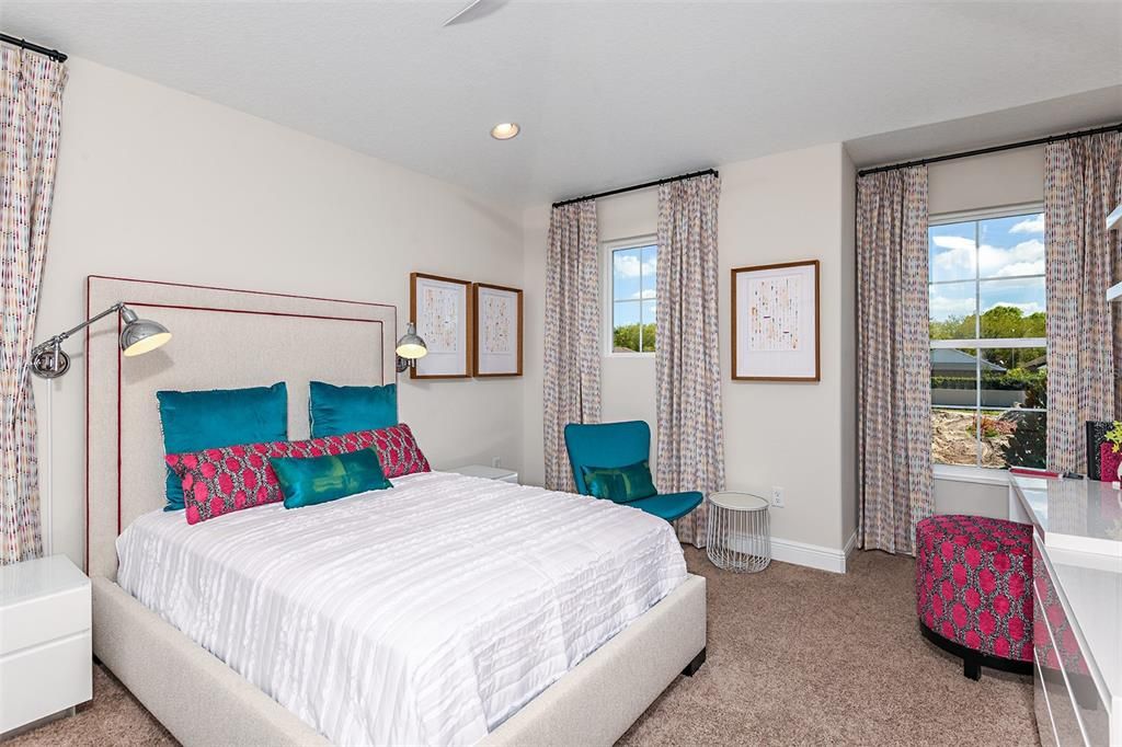 En Venta: $1,550,900 (6 camas, 4 baños, 4300 Pies cuadrados)