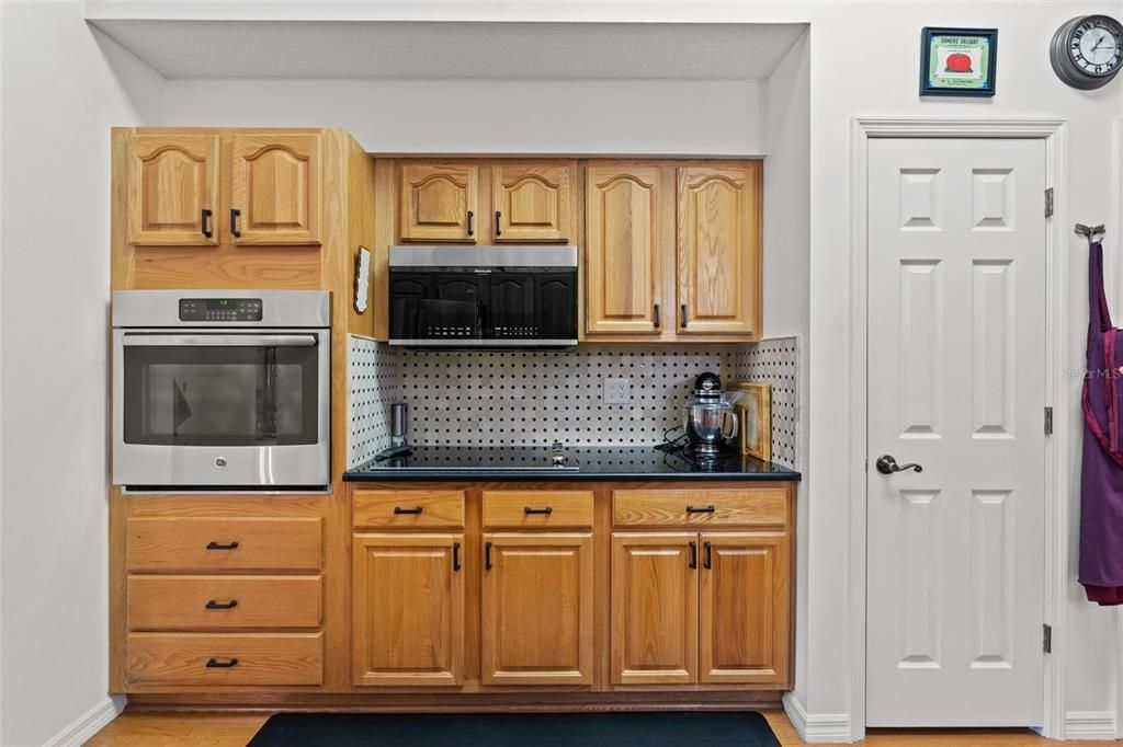 待售: $1,499,000 (4 贝兹, 3 浴室, 3305 平方英尺)