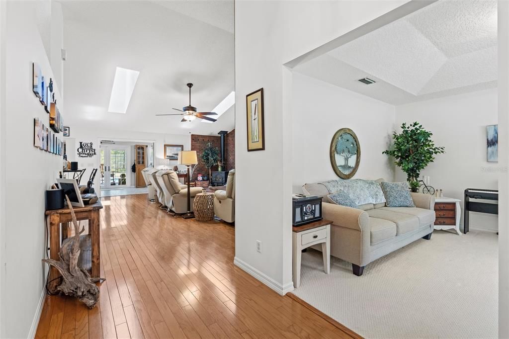 待售: $1,499,000 (4 贝兹, 3 浴室, 3305 平方英尺)