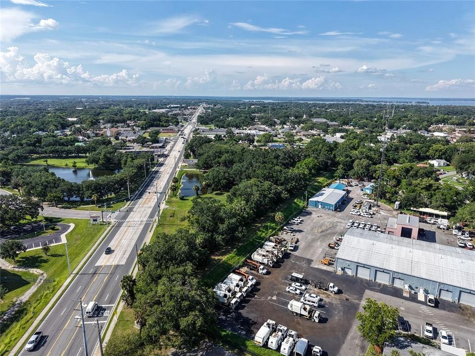 На продажу: $499,900 (1.55 acres)