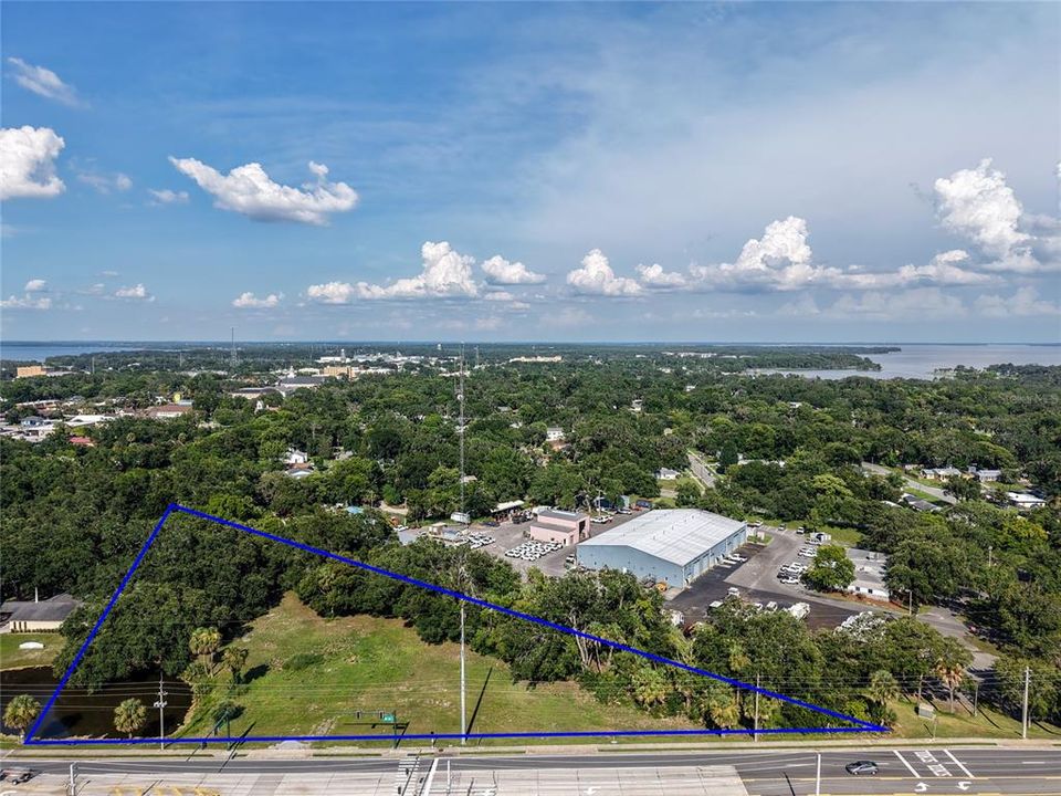На продажу: $499,900 (1.55 acres)