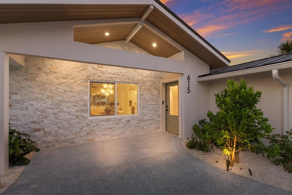 Active With Contract: $2,845,000 (4 beds, 4 baths, 2625 Square Feet)