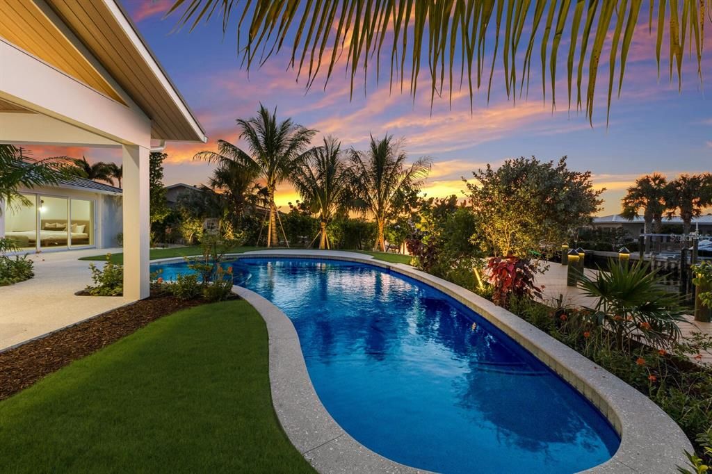 Active With Contract: $2,845,000 (4 beds, 4 baths, 2625 Square Feet)