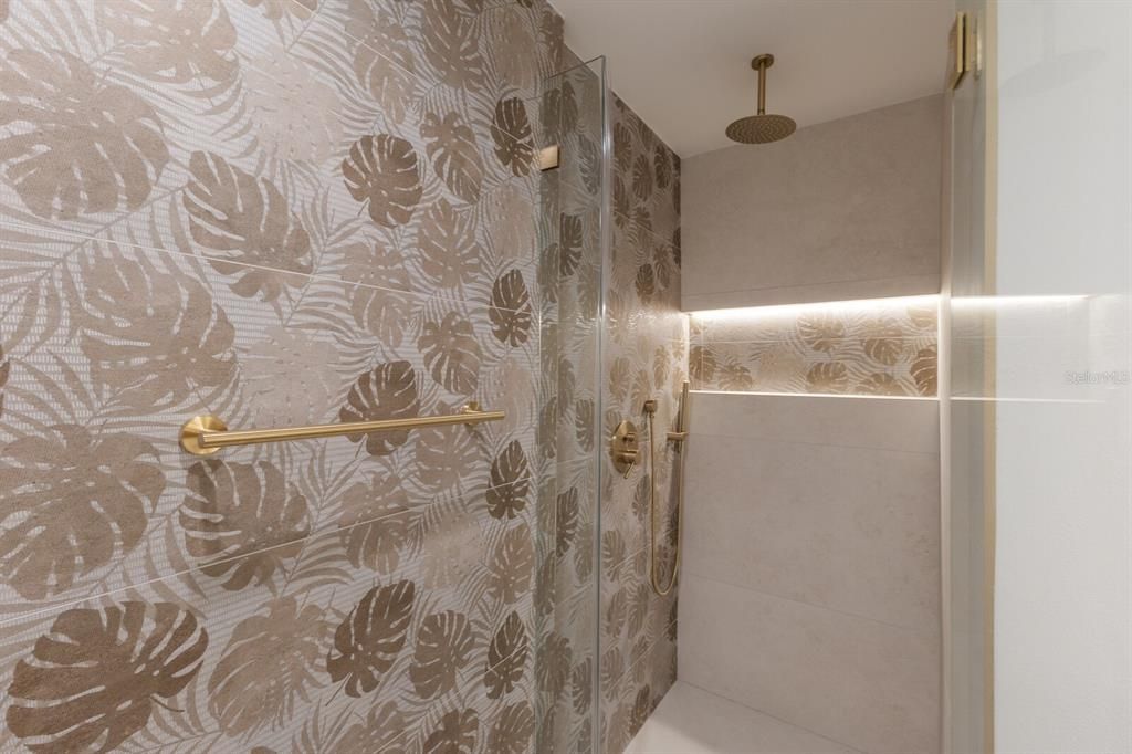 Active With Contract: $2,845,000 (4 beds, 4 baths, 2625 Square Feet)