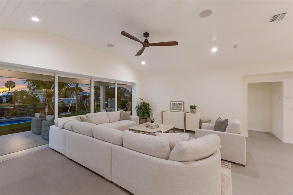 Active With Contract: $2,845,000 (4 beds, 4 baths, 2625 Square Feet)