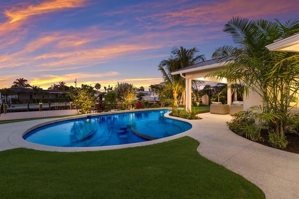 Active With Contract: $2,845,000 (4 beds, 4 baths, 2625 Square Feet)