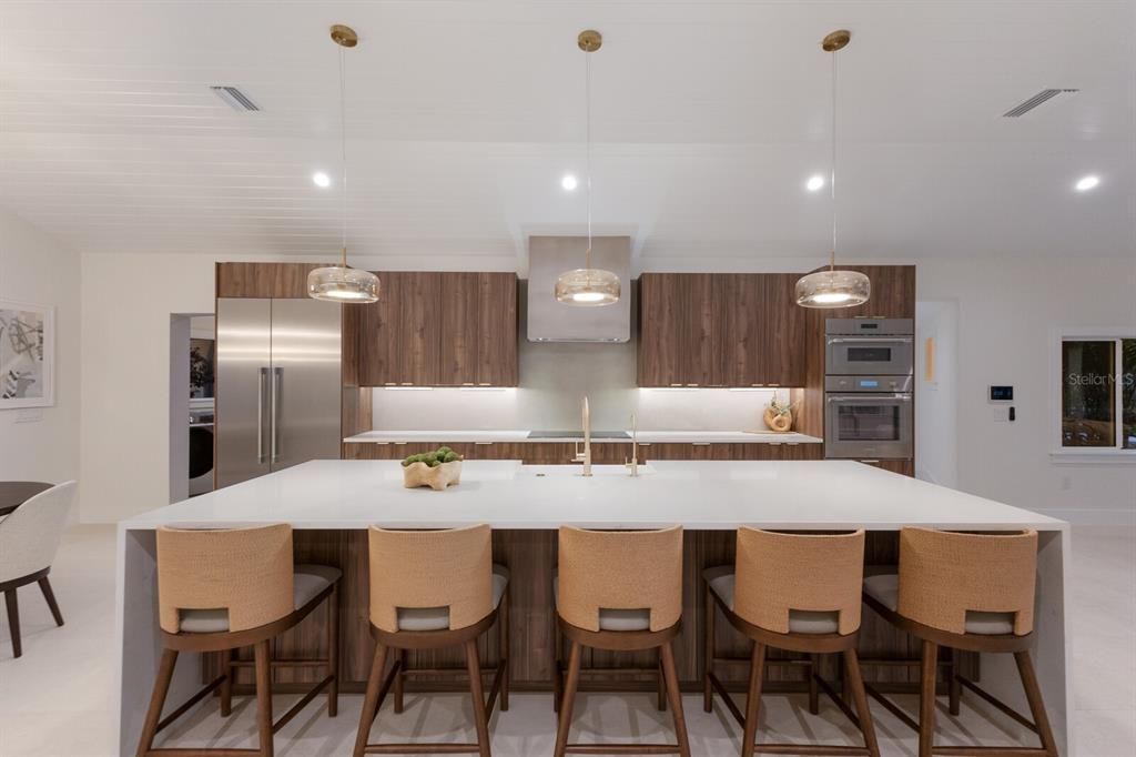 Active With Contract: $2,845,000 (4 beds, 4 baths, 2625 Square Feet)