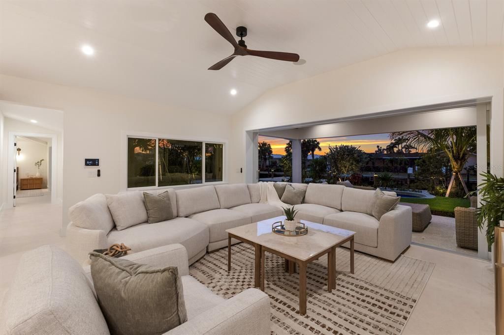 Active With Contract: $2,845,000 (4 beds, 4 baths, 2625 Square Feet)