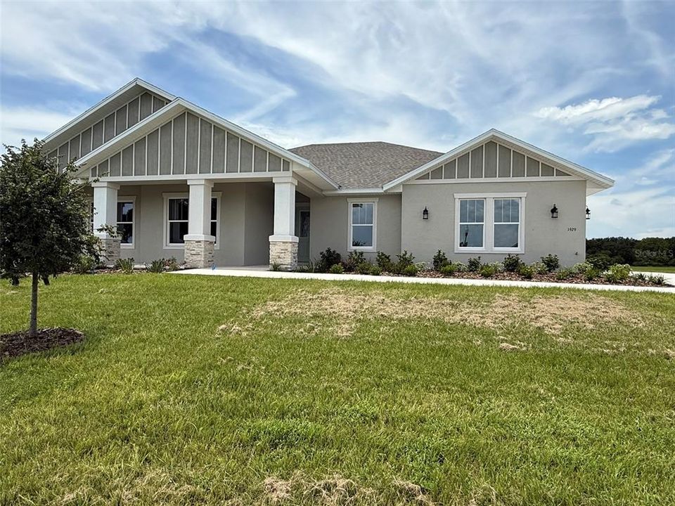 Recently Sold: $610,000 (3 beds, 3 baths, 2667 Square Feet)