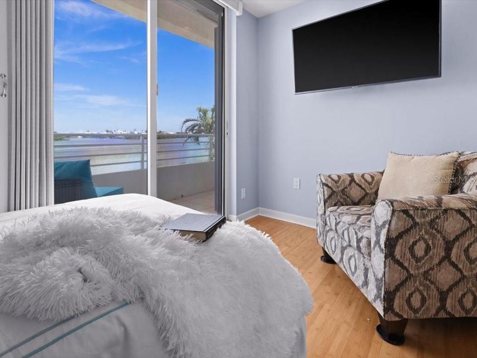 待售: $1,150,000 (3 贝兹, 3 浴室, 2400 平方英尺)