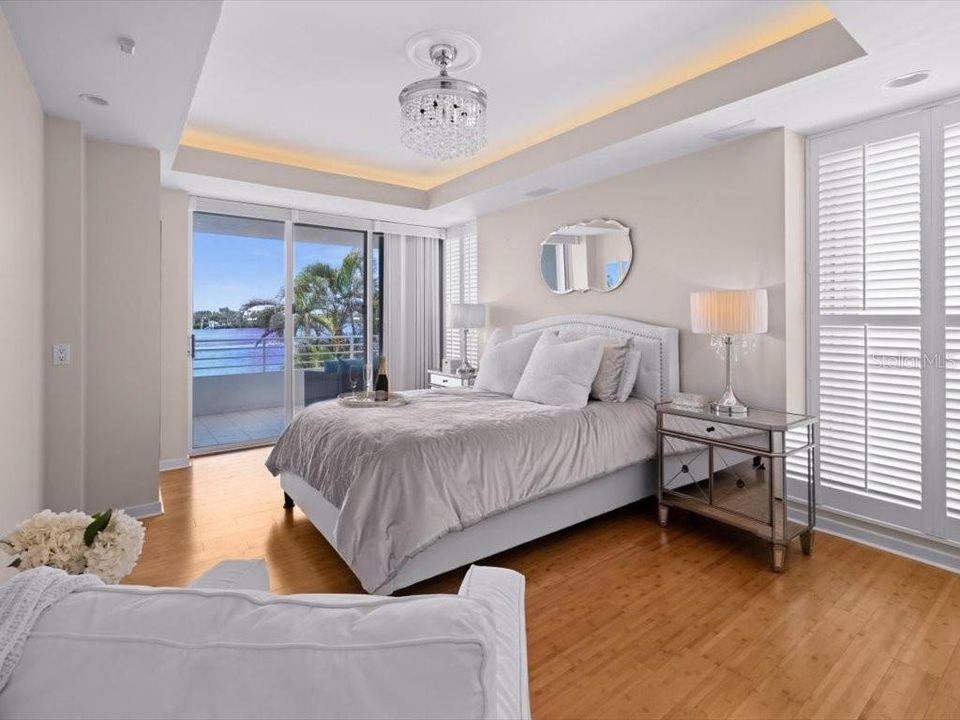 待售: $1,150,000 (3 贝兹, 3 浴室, 2400 平方英尺)