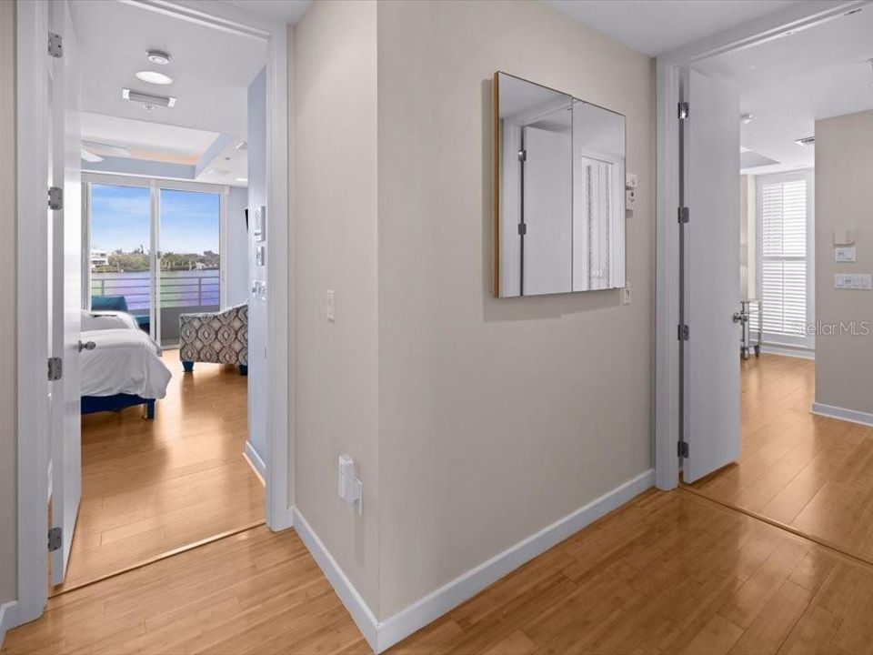 待售: $1,150,000 (3 贝兹, 3 浴室, 2400 平方英尺)