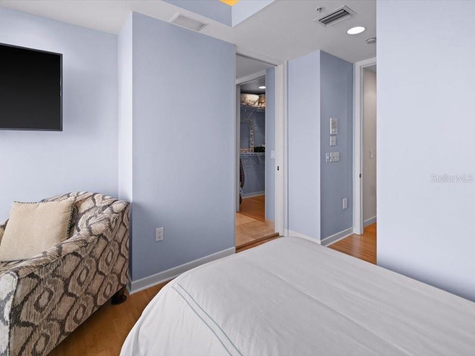 待售: $1,150,000 (3 贝兹, 3 浴室, 2400 平方英尺)