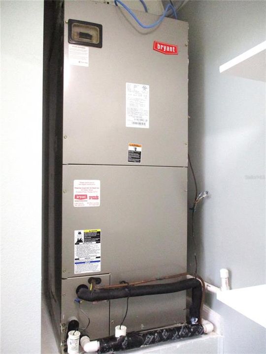 Activo con contrato: $238,000 (2 camas, 2 baños, 1408 Pies cuadrados)