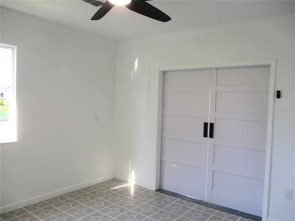 Activo con contrato: $238,000 (2 camas, 2 baños, 1408 Pies cuadrados)