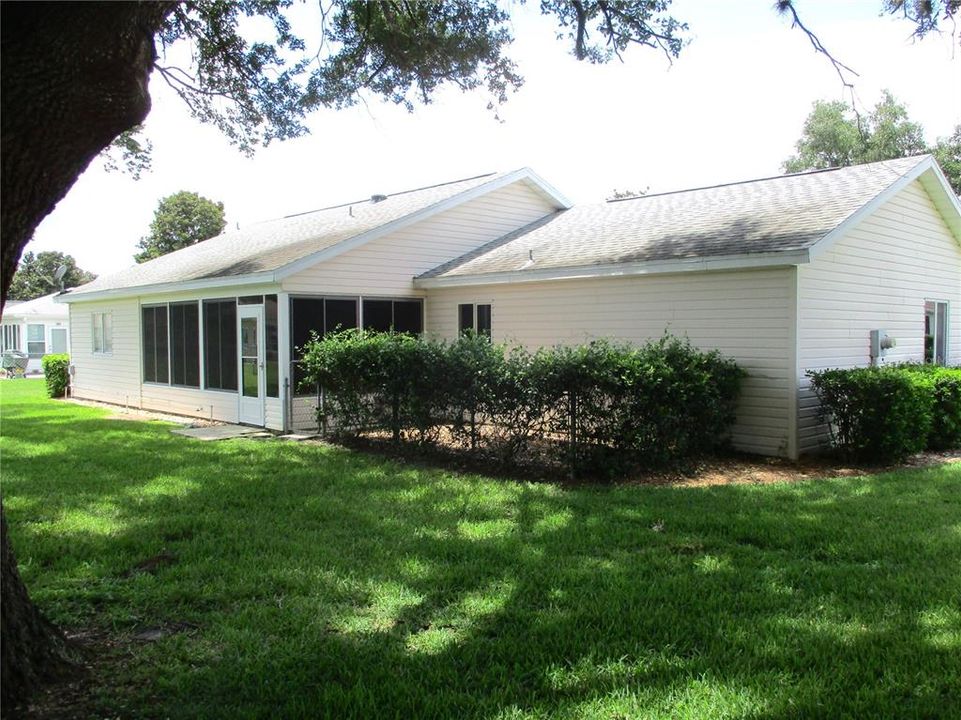 Activo con contrato: $238,000 (2 camas, 2 baños, 1408 Pies cuadrados)