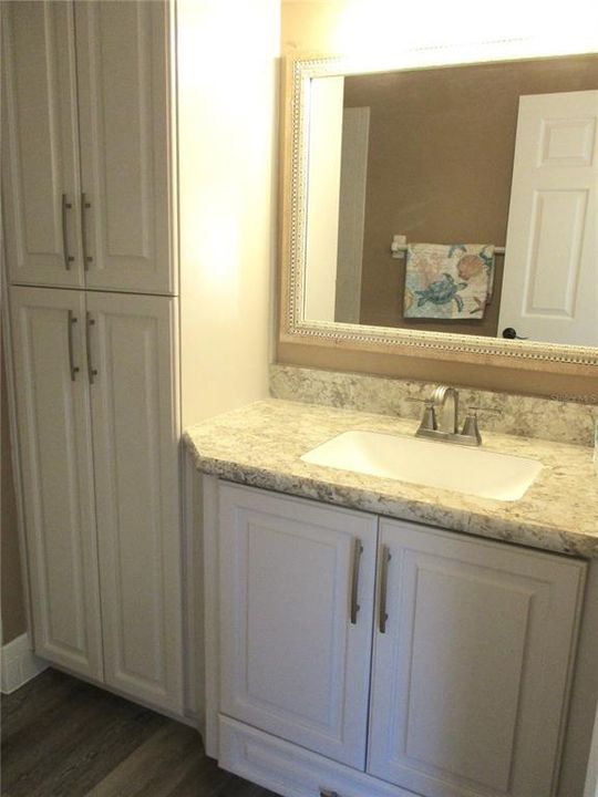 Activo con contrato: $238,000 (2 camas, 2 baños, 1408 Pies cuadrados)