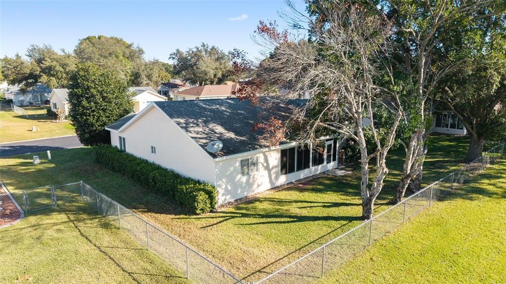 Activo con contrato: $238,000 (2 camas, 2 baños, 1408 Pies cuadrados)