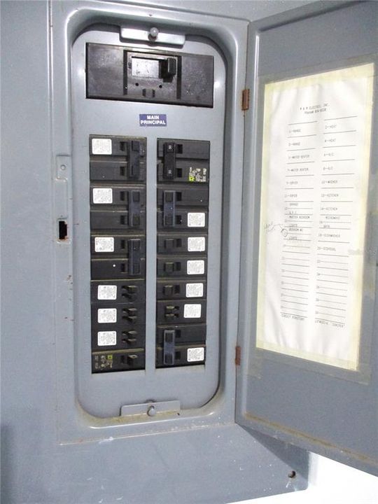 Activo con contrato: $238,000 (2 camas, 2 baños, 1408 Pies cuadrados)