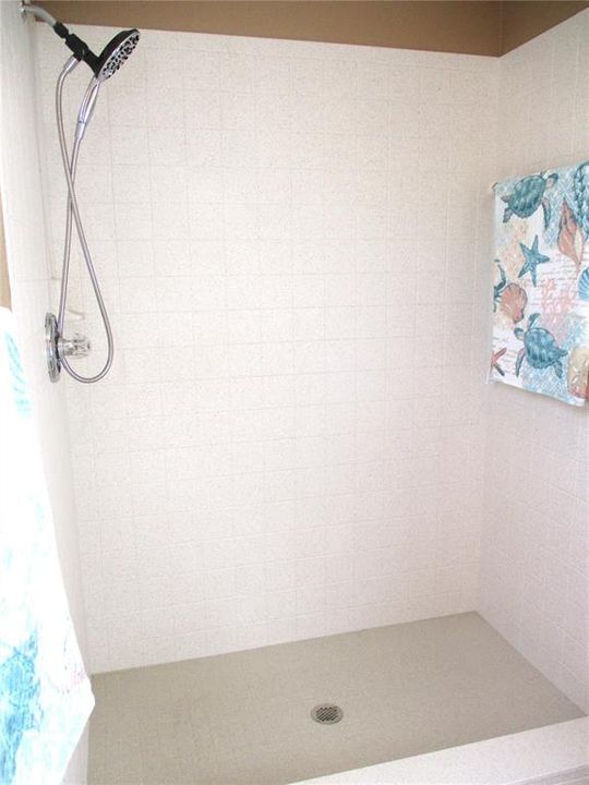 Activo con contrato: $238,000 (2 camas, 2 baños, 1408 Pies cuadrados)